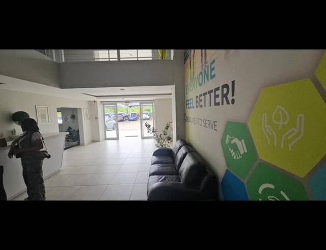 BUSINESS PROPERTY TO RENT IN HALFWAY GARDENS